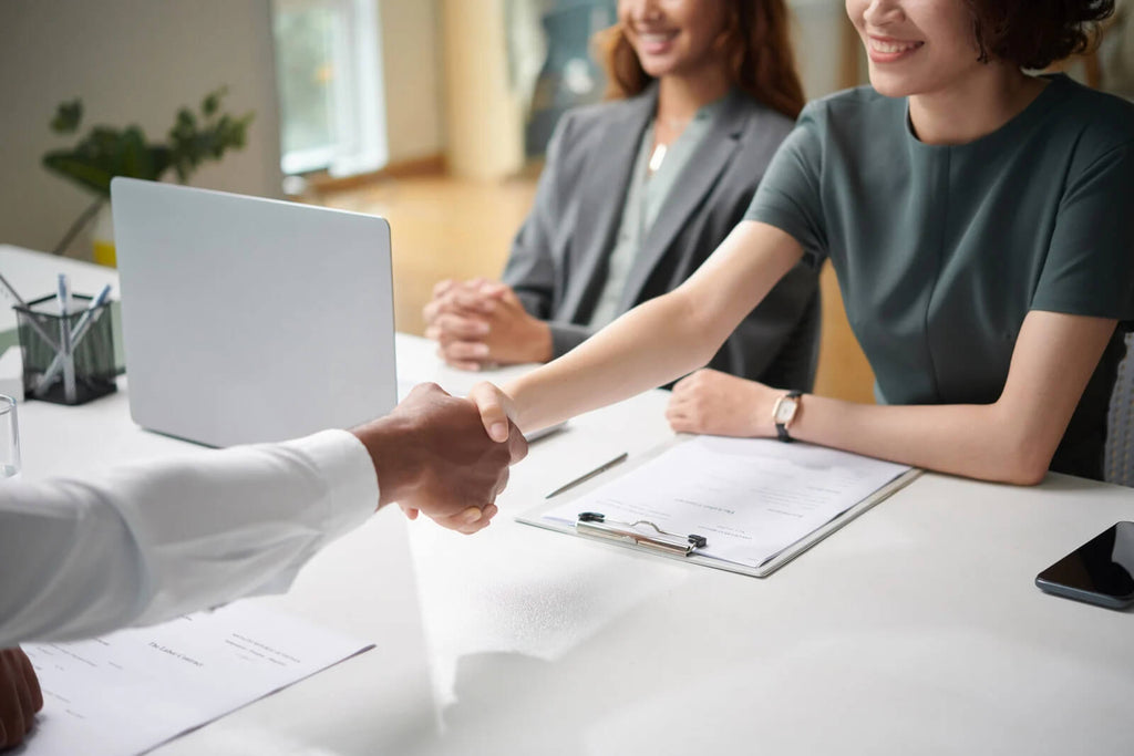 Applicant Tracking System Resume: Expert Tips 2025