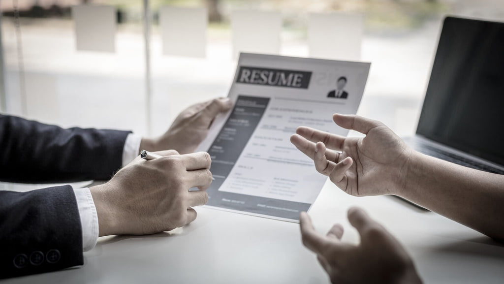 How to Answer Job Interview Flaws Confidently?